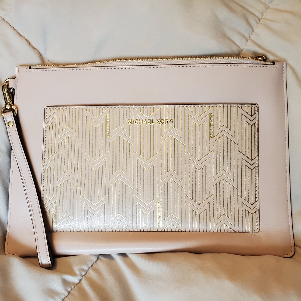 Michael Kors wristlet/clutch